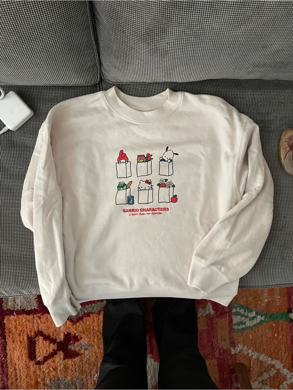 Uniqlo Sanrio Characters Cream Graphic Sweatshirt